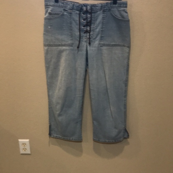 Gloria Vanderbilt Wide Leg Side Slit Capri Denim Light Wash Lace up Front-14P - Picture 1 of 12